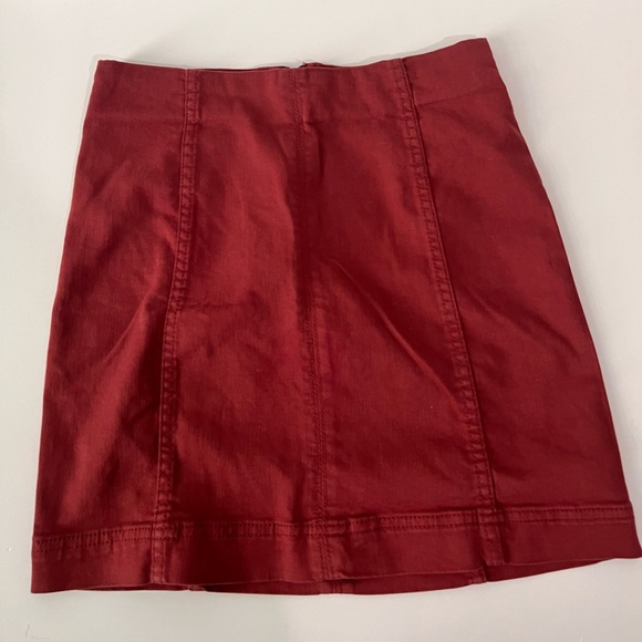 Girl’s short skirt, Size 1, Color Red - Picture 2 of 5